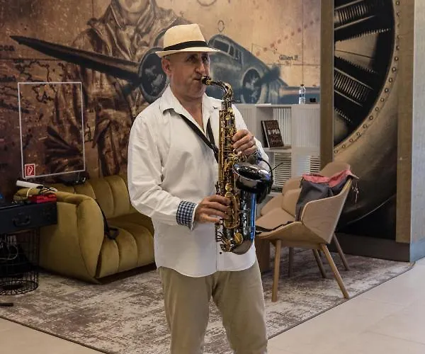 Maritim Amelia Hotel 5*