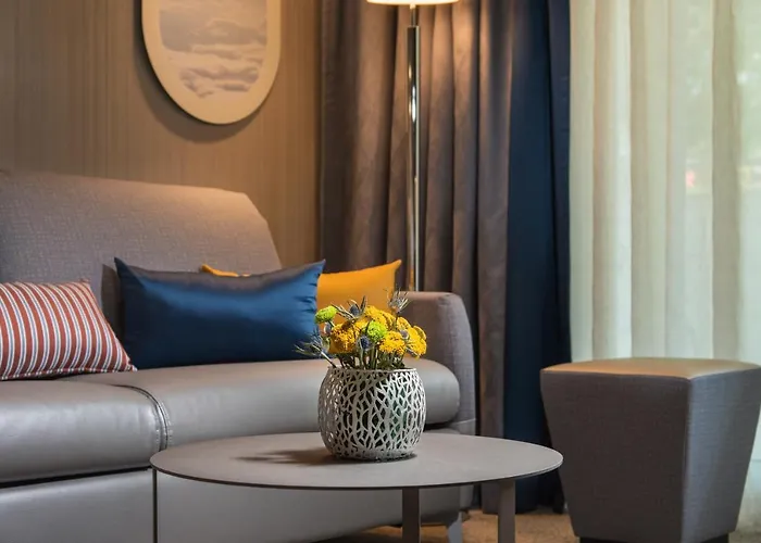 Maritim Amelia אלבנה