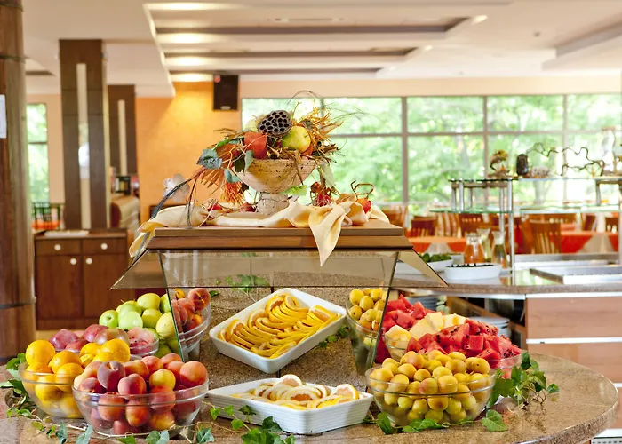 Maritim Amelia 5* אלבנה