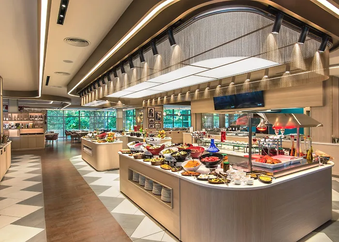 Maritim Amelia 5* אלבנה