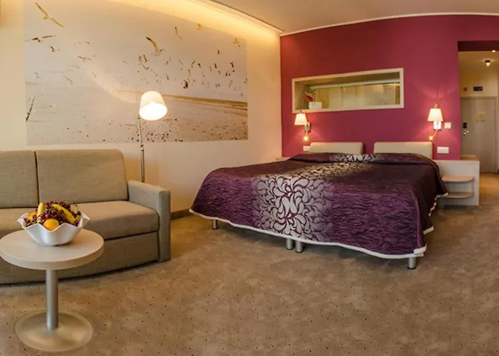 מלון Maritim Amelia 5*